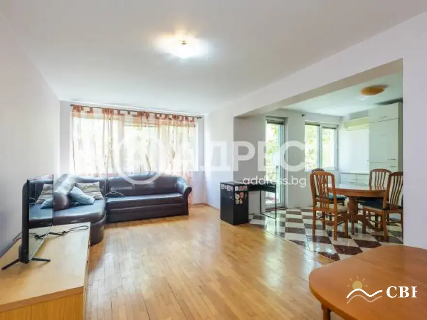 Apartment, 3-room, 100 m², in Varna. Photo 5 of 16. Varna, Black Sea, Bulgaria. Cheap Beach Holiday.