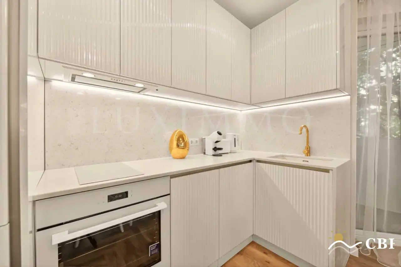 Apartment, 3-room, 99 m², in Varna. Photo 9 of 16. Varna, Black Sea, Bulgaria. Cheap Beach Holiday.