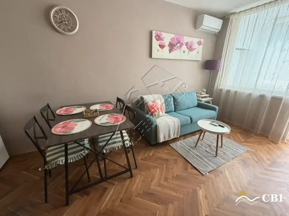 Apartment, 3-room, 80 m², in Pomorie. Photo 4 of 16. Pomorie, Black Sea, Bulgaria. Cheap Beach Holiday.