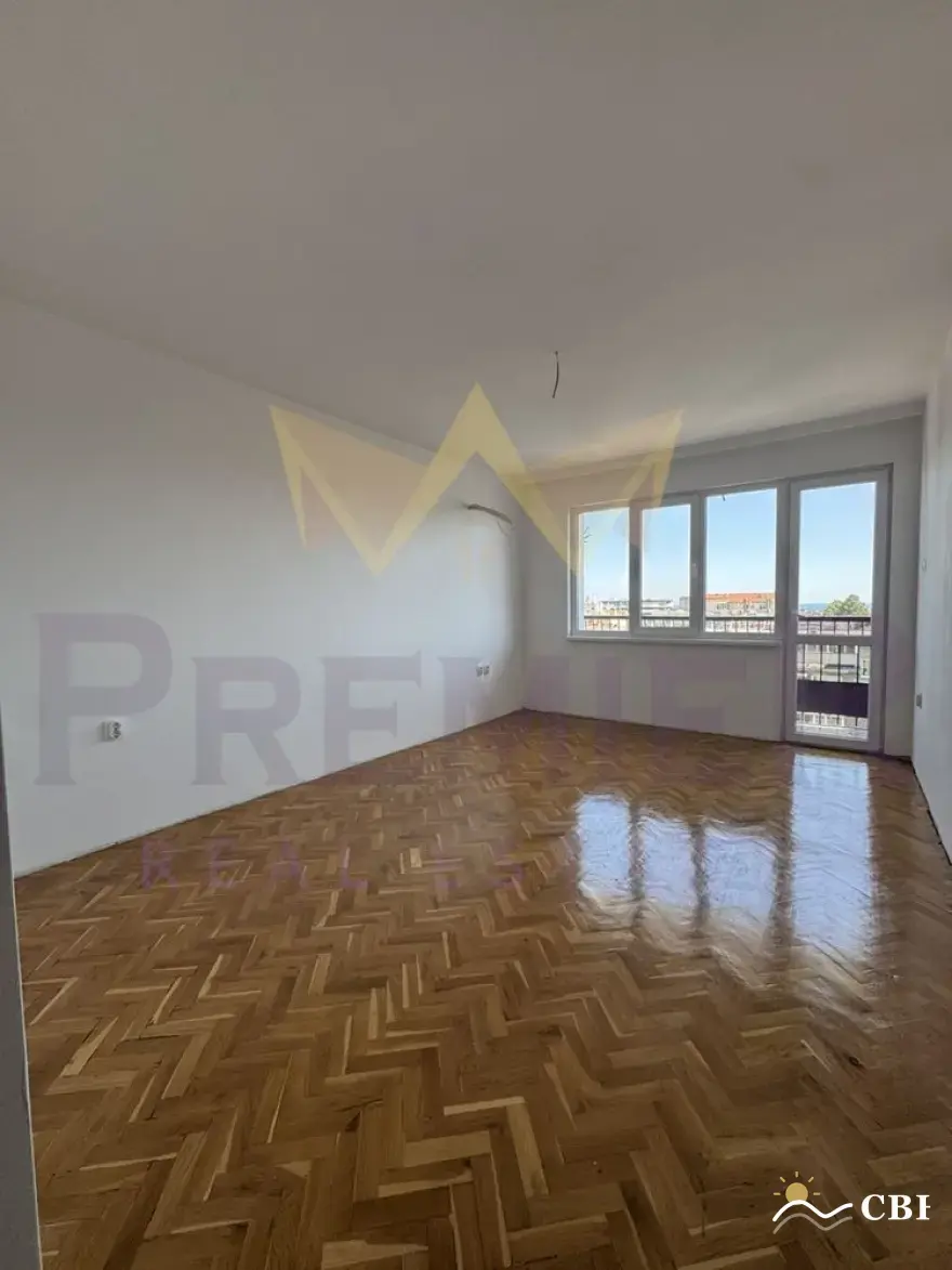 Apartment, 3-room, 100 m², in Vinitsa. Photo 1 of 13. Vinitsa, Black Sea, Bulgaria. Cheap Beach Holiday.