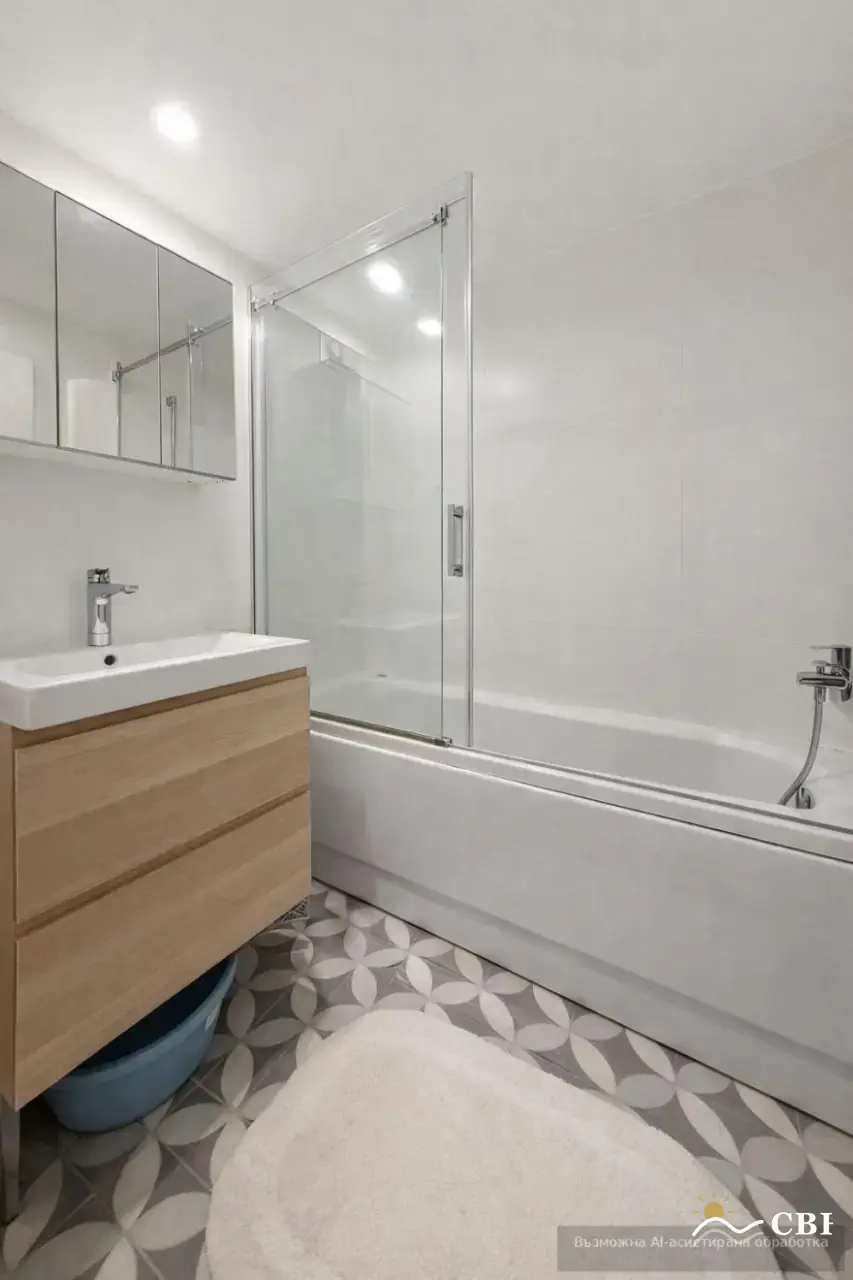 Apartment, 3-room, 101 m², in Varna. Photo 5 of 6. Varna, Black Sea, Bulgaria. Cheap Beach Holiday.
