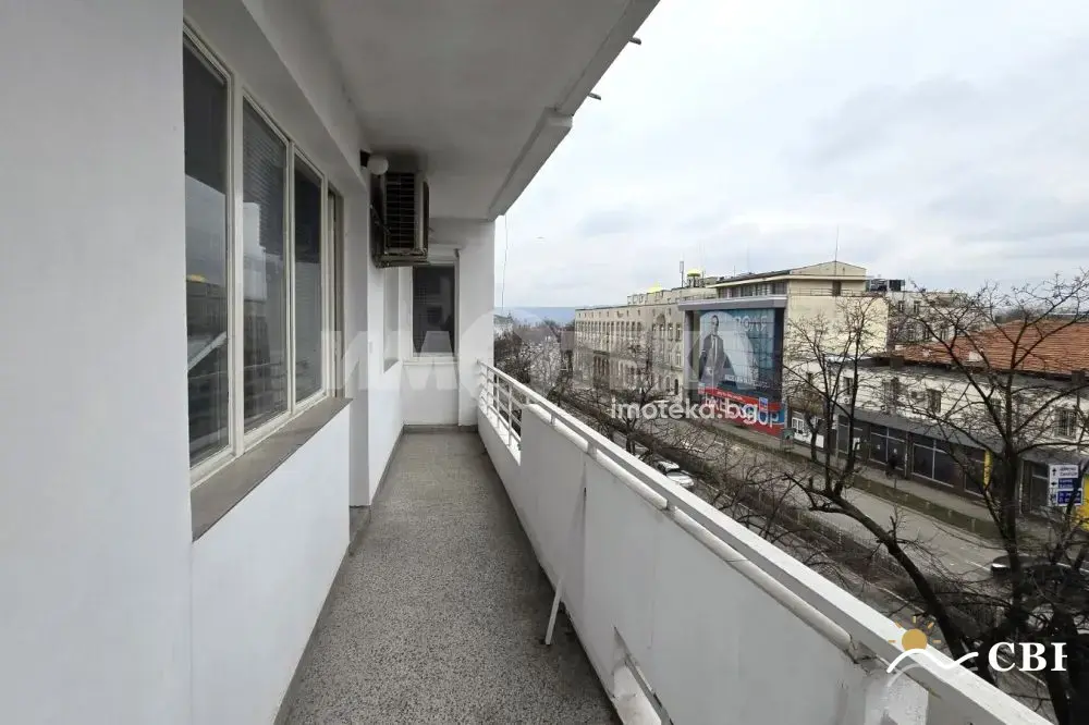 Apartment, 3-room, 105 m², in Varna. Photo 7 of 16. Varna, Black Sea, Bulgaria. Cheap Beach Holiday.