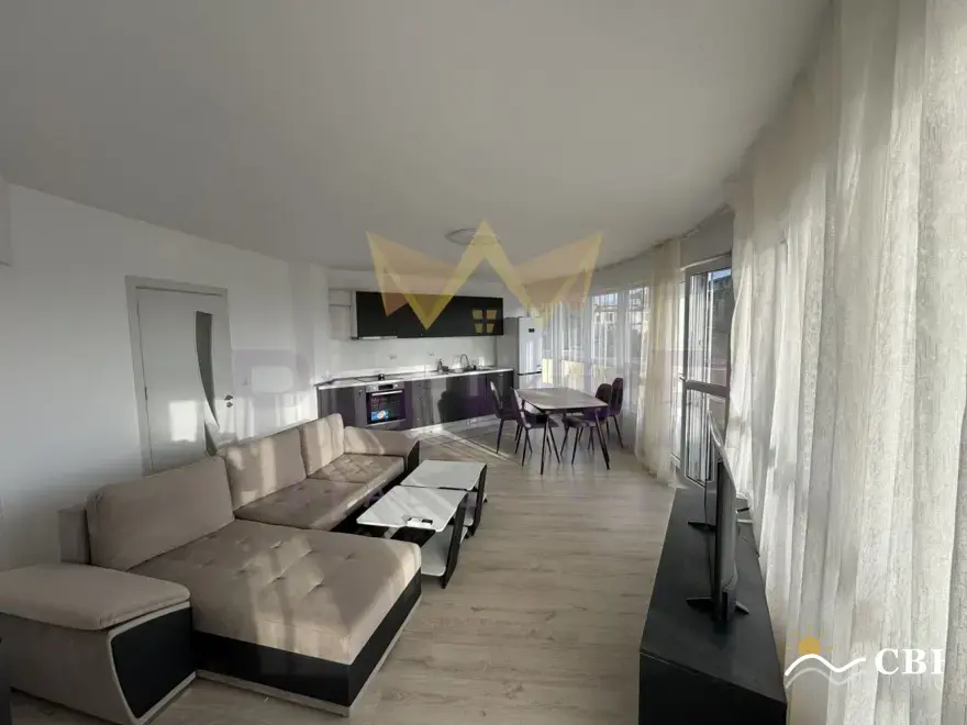 Apartment, 3-room, 100 m², in Izgrev. Photo 1 of 12. Izgrev, Black Sea, Bulgaria. Cheap Beach Holiday.