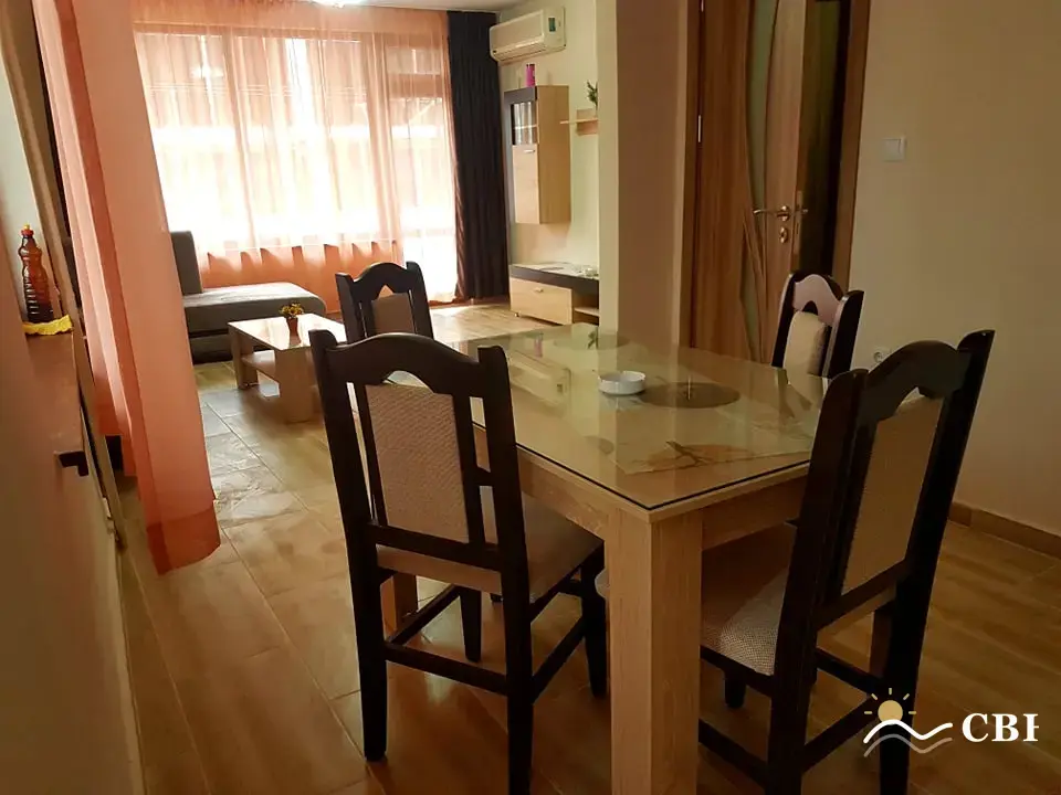 Apartment, 1-room, 111.0 m², in Burgas. Photo 3 of 11. Burgas, Black Sea, Bulgaria. Cheap Beach Holiday.