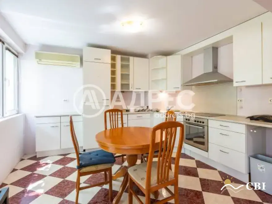 Apartment, 3-room, 100 m², in Varna. Photo 6 of 16. Varna, Black Sea, Bulgaria. Cheap Beach Holiday.