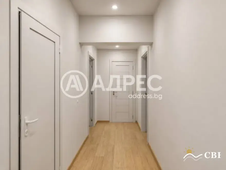 Apartment, 3-room, 83 m², in Varna. Photo 8 of 16. Varna, Black Sea, Bulgaria. Cheap Beach Holiday.