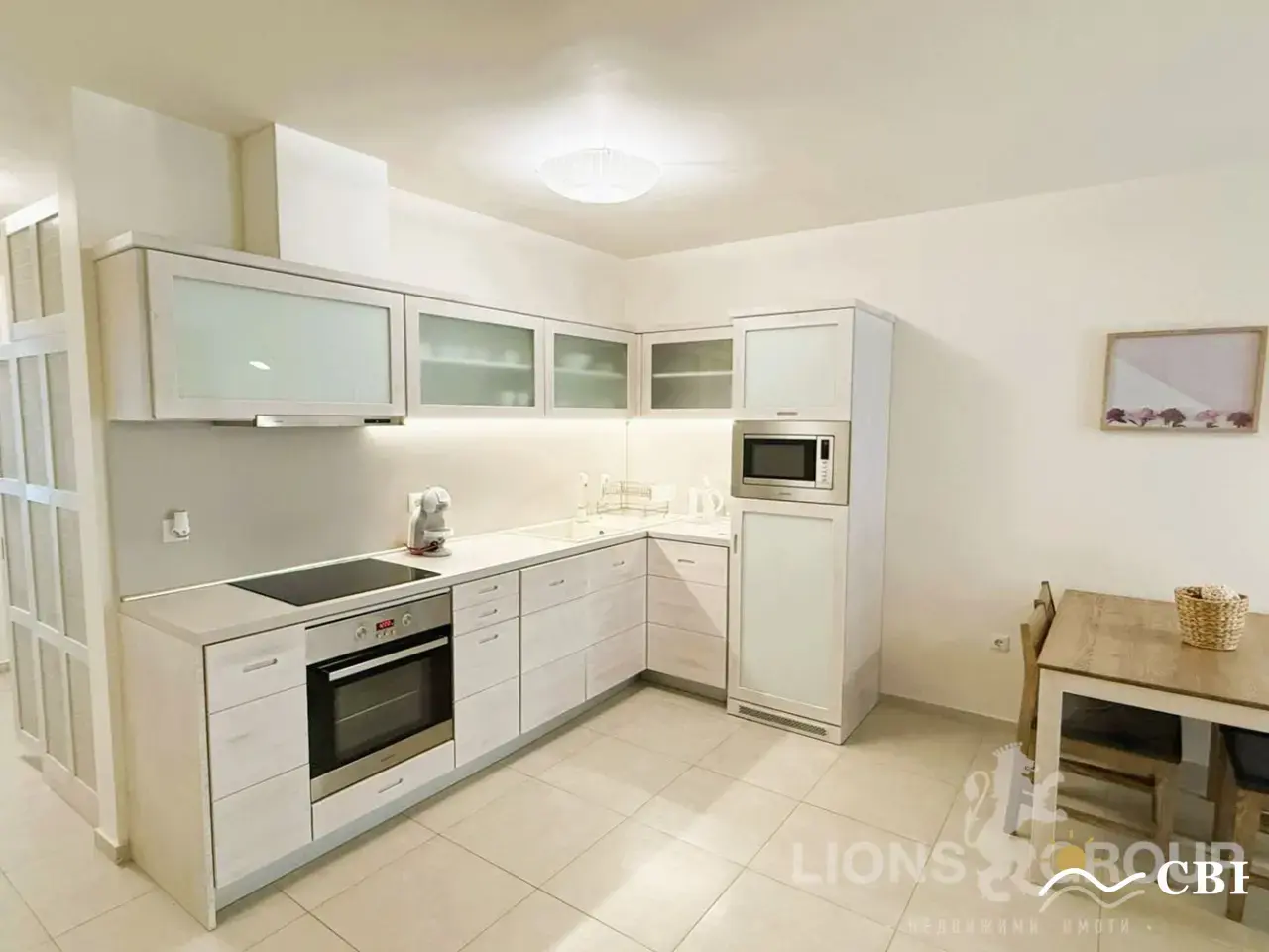 Apartment, 2-room, 75 m², in Varna. Photo 1 of 10. Varna, Black Sea, Bulgaria. Cheap Beach Holiday.
