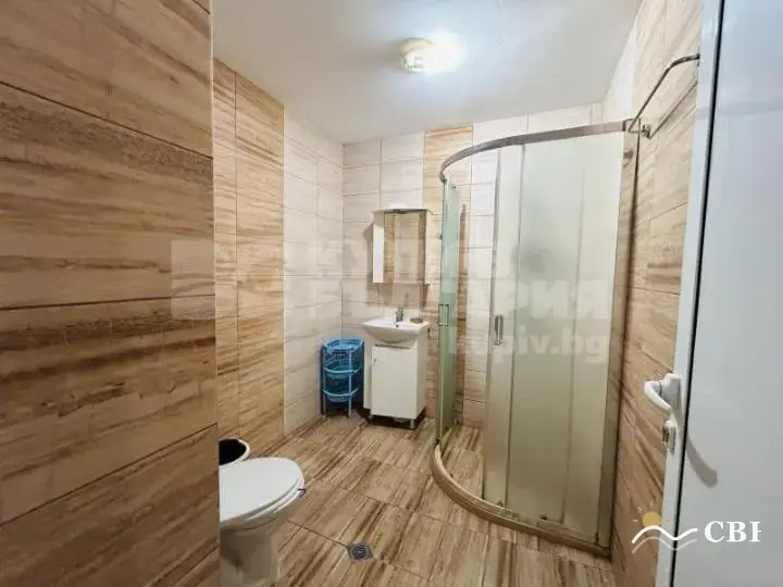 Apartment, 3-room, 120 m², in Varna. Photo 6 of 8. Varna, Black Sea, Bulgaria. Cheap Beach Holiday.