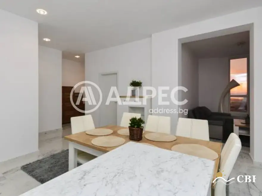 Apartment, 3-room, 160 m², in Burgas. Photo 6 of 15. Burgas, Black Sea, Bulgaria. Cheap Beach Holiday.