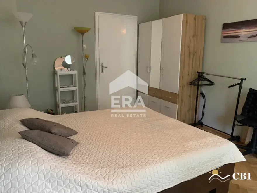 Apartment, 4-room, 80 m², in Burgas. Photo 6 of 10. Burgas, Black Sea, Bulgaria. Cheap Beach Holiday.