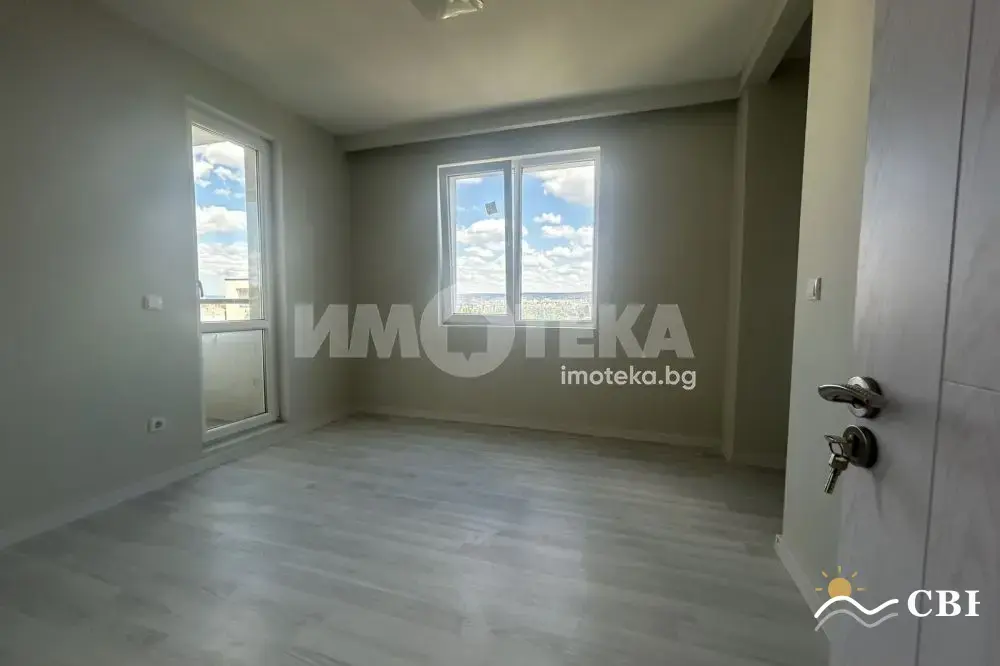 Apartment, 3-room, 80 m², in Varna. Photo 7 of 13. Varna, Black Sea, Bulgaria. Cheap Beach Holiday.