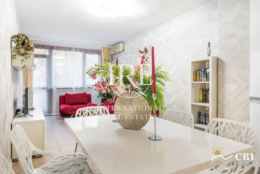 Apartment, 3-room, 95 m², in Varna. Photo 5 of 16. Varna, Black Sea, Bulgaria. Cheap Beach Holiday.