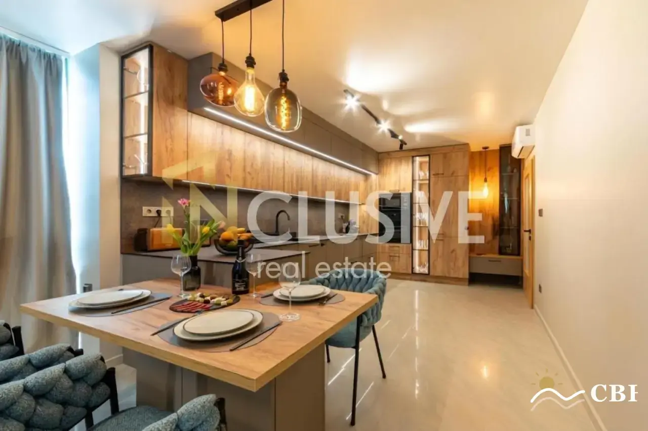 Apartment, 2-room, 72 m², in Varna. Photo 1 of 5. Varna, Black Sea, Bulgaria. Cheap Beach Holiday.