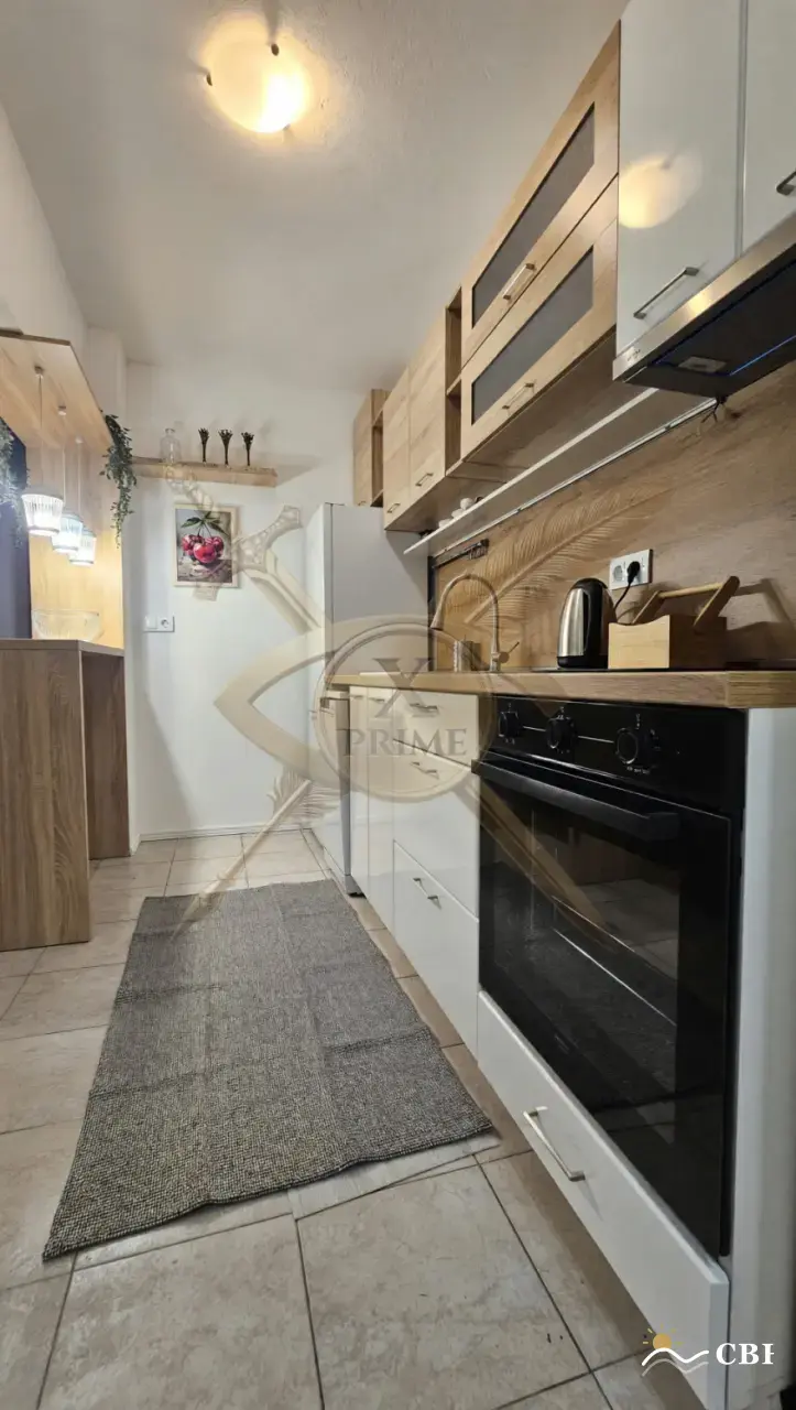 Apartment, 3-room, 100 m², in Varna. Photo 4 of 9. Varna, Black Sea, Bulgaria. Cheap Beach Holiday.