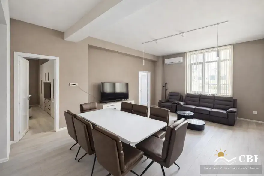 Apartment, 3-room, 120 m², in Varna. Photo 5 of 6. Varna, Black Sea, Bulgaria. Cheap Beach Holiday.