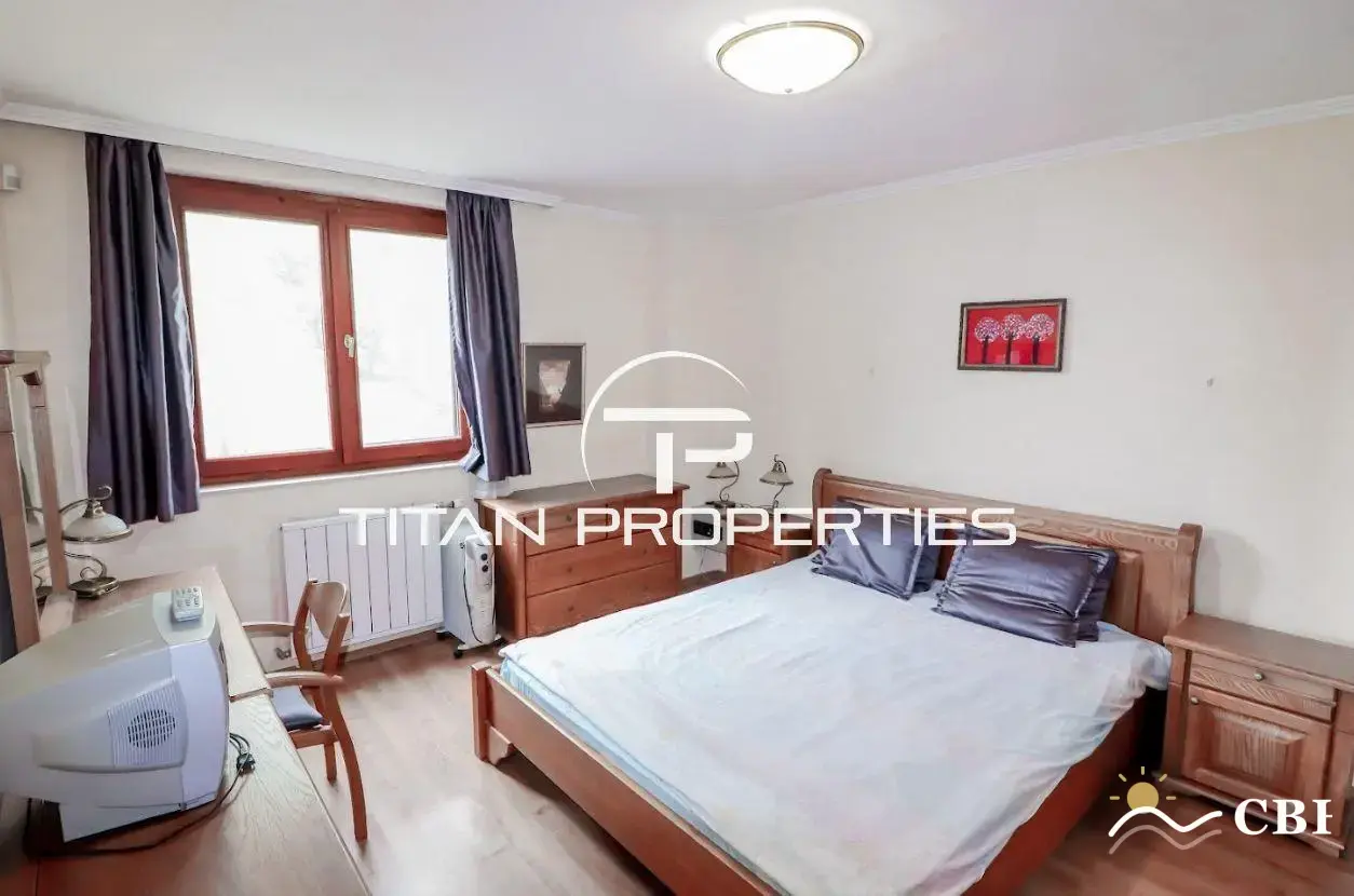 Apartment, 2-room, 65 m², in St. St. Konstantin and Elena. Photo 2 of 10. St. St. Konstantin and Elena, Black Sea, Bulgaria. Cheap Beach Holiday.