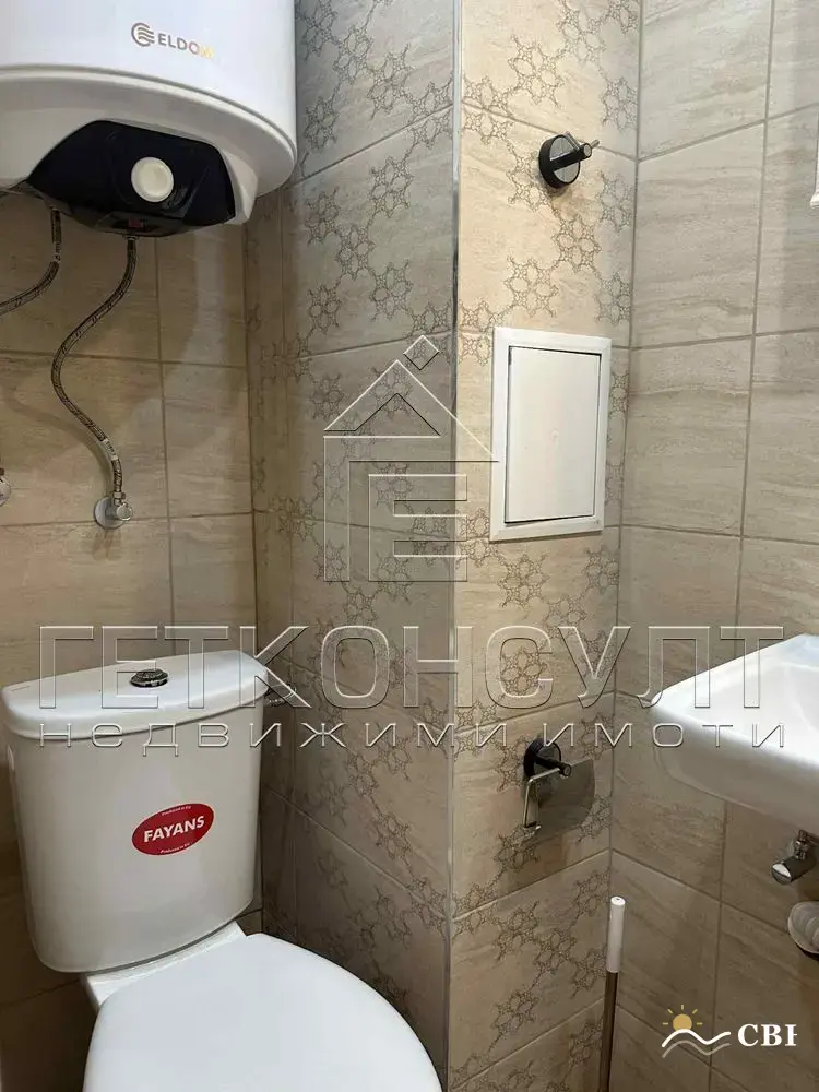 Apartment, 1-room, 111.0 m², in Burgas. Photo 9 of 11. Burgas, Black Sea, Bulgaria. Cheap Beach Holiday.