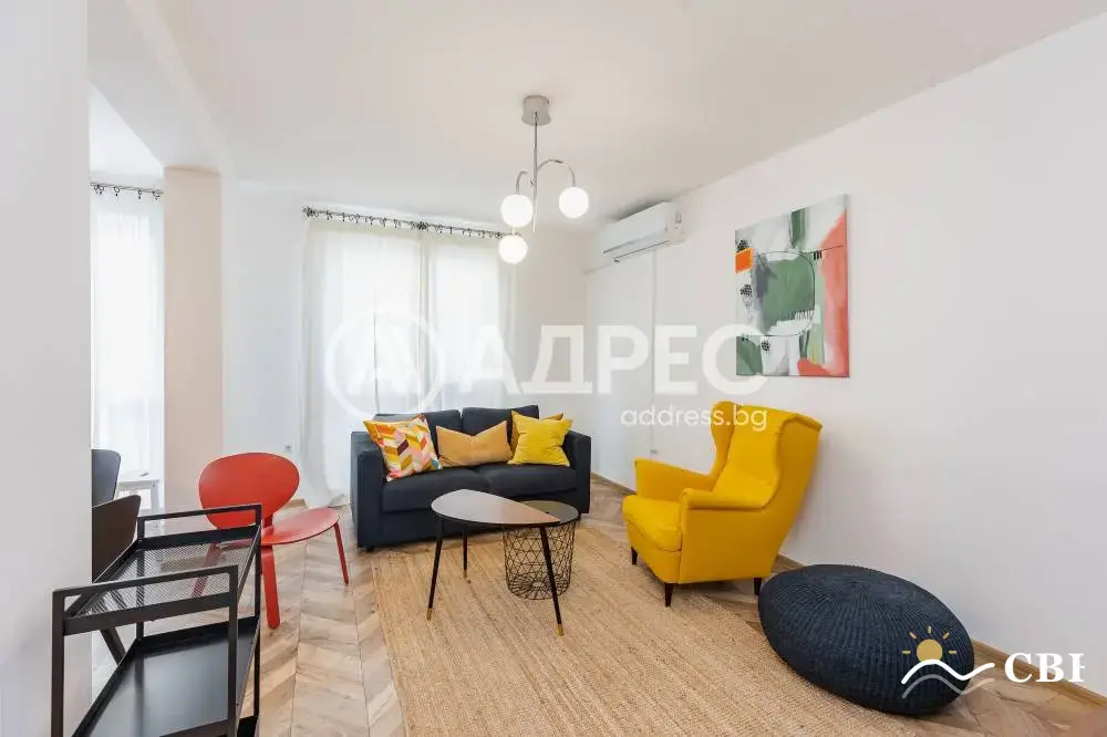 Apartment, 3-room, 110 m², in Varna. Photo 3 of 16. Varna, Black Sea, Bulgaria. Cheap Beach Holiday.