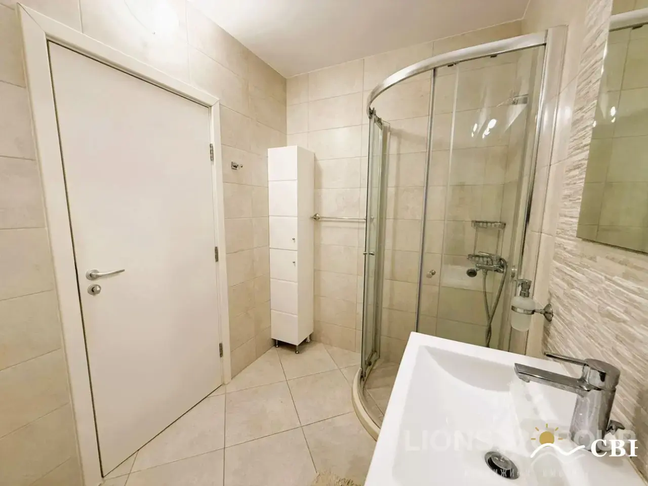 Apartment, 2-room, 75 m², in Varna. Photo 5 of 10. Varna, Black Sea, Bulgaria. Cheap Beach Holiday.