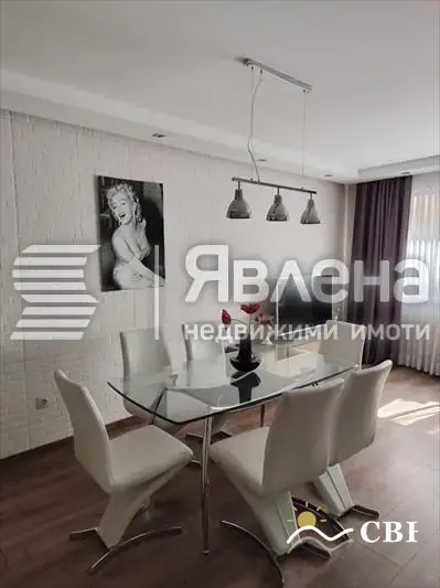 Apartment, 1-room, 80 m², in Varna. Photo 1 of 9. Varna, Black Sea, Bulgaria. Cheap Beach Holiday.