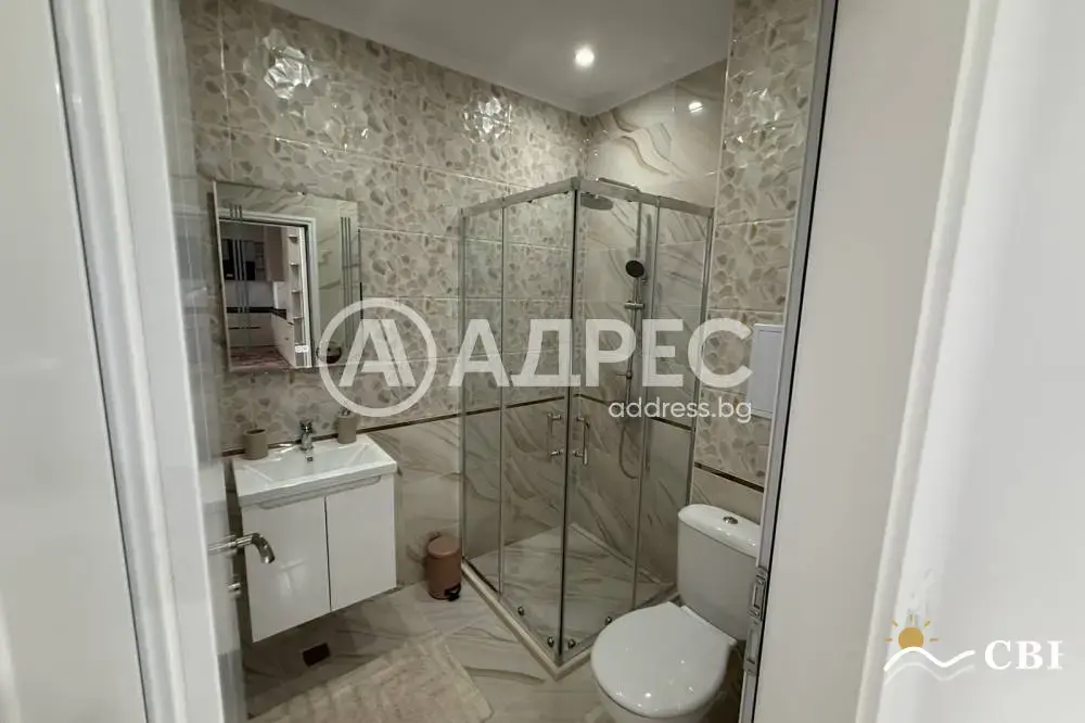 Apartment, 3-room, 100 m², in Burgas. Photo 9 of 10. Burgas, Black Sea, Bulgaria. Cheap Beach Holiday.