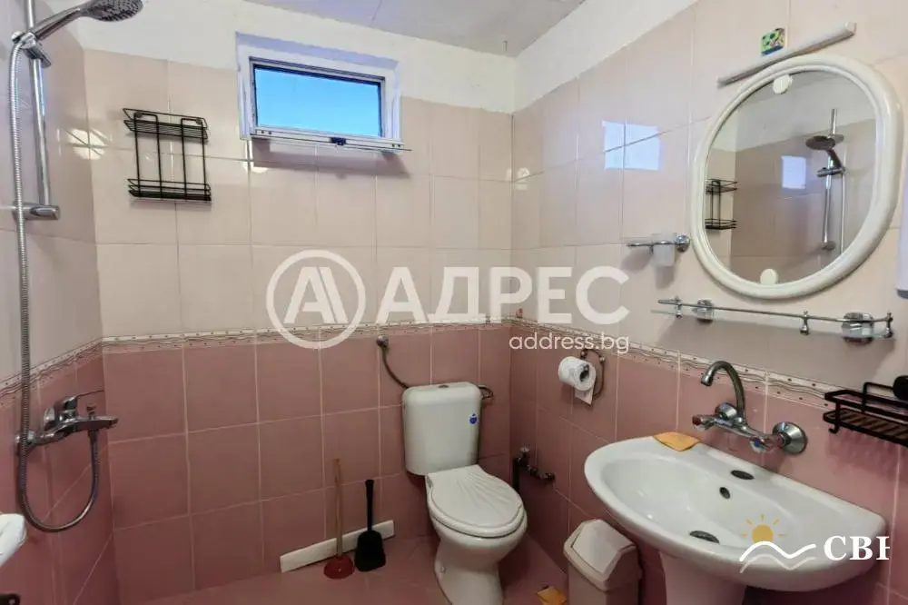 Apartment, 3-room, 80 m², in Vinitsa. Photo 9 of 12. Vinitsa, Black Sea, Bulgaria. Cheap Beach Holiday.