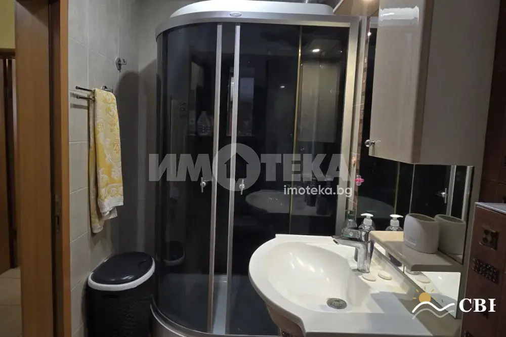 Apartment, 2-room, 65 m², in Varna. Photo 9 of 16. Varna, Black Sea, Bulgaria. Cheap Beach Holiday.