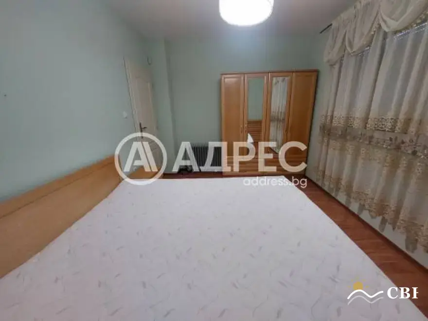 Apartment, 3-room, 110 m², in Burgas. Photo 6 of 10. Burgas, Black Sea, Bulgaria. Cheap Beach Holiday.