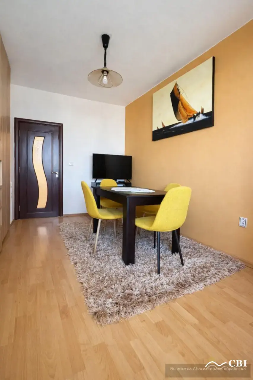Apartment, 3-room, 80 m², in Varna. Photo 2 of 11. Varna, Black Sea, Bulgaria. Cheap Beach Holiday.