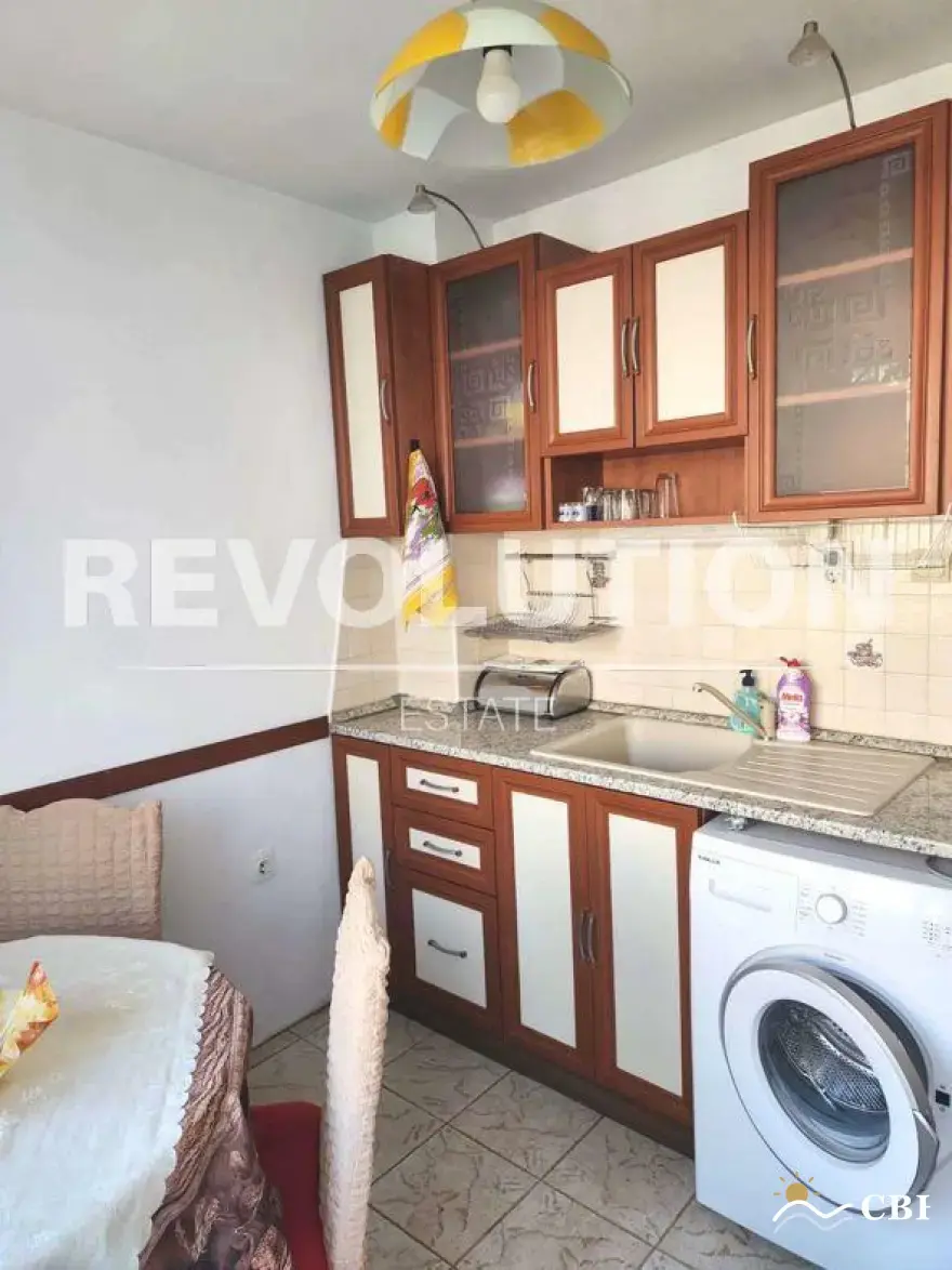 Apartment, 3-room, 78 m², in Varna. Photo 2 of 8. Varna, Black Sea, Bulgaria. Cheap Beach Holiday.