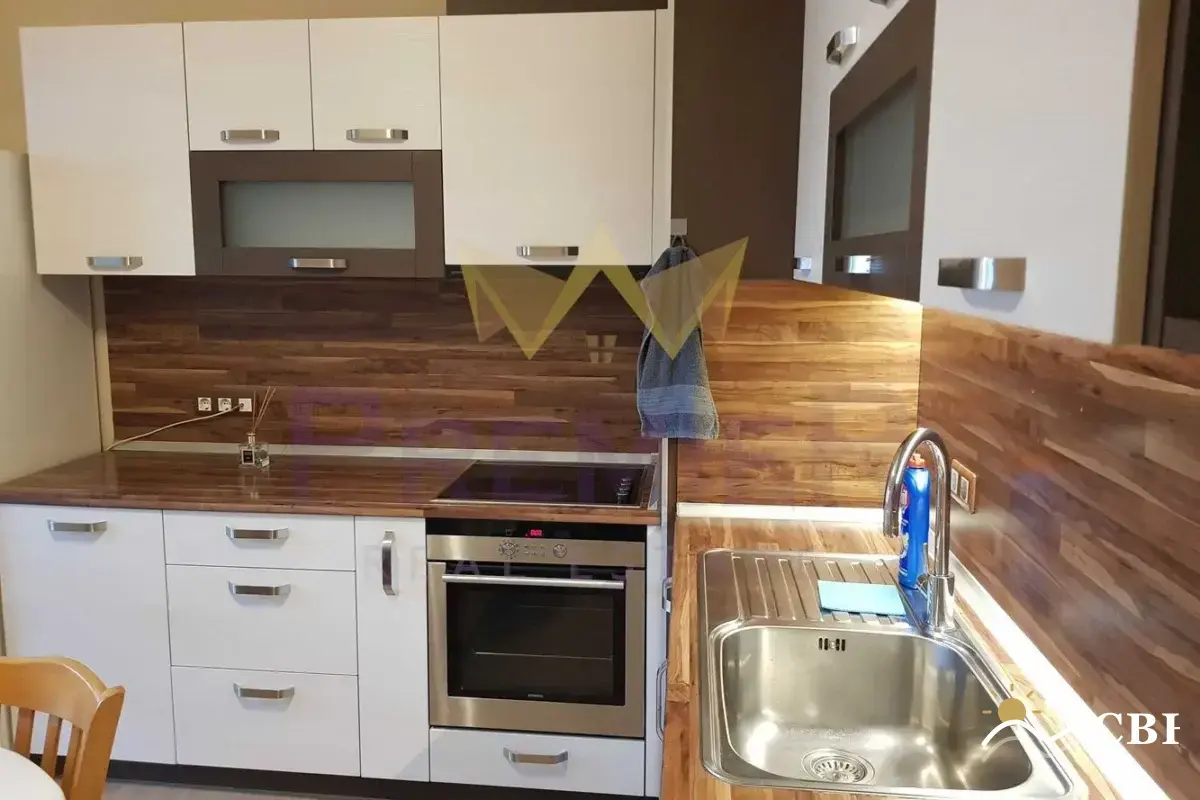 Apartment, 3-room, 83 m², in Varna. Photo 1 of 16. Varna, Black Sea, Bulgaria. Cheap Beach Holiday.