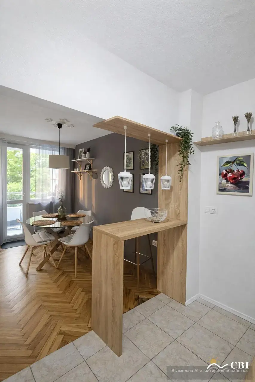 Apartment, 3-room, 90 m², in Varna. Photo 4 of 10. Varna, Black Sea, Bulgaria. Cheap Beach Holiday.