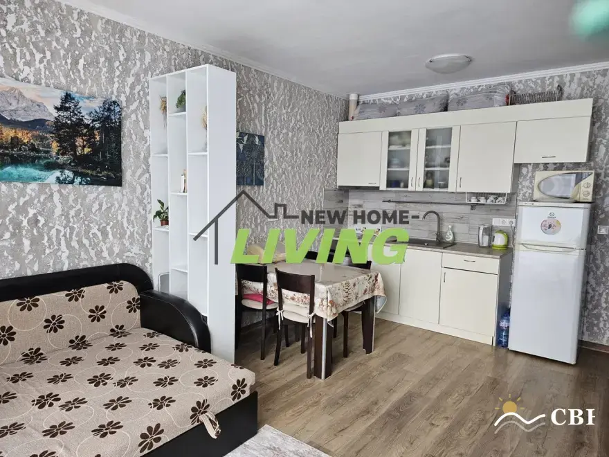 Apartment, 1-room, 30 m², in Burgas. Photo 1 of 7. Burgas, Black Sea, Bulgaria. Cheap Beach Holiday.