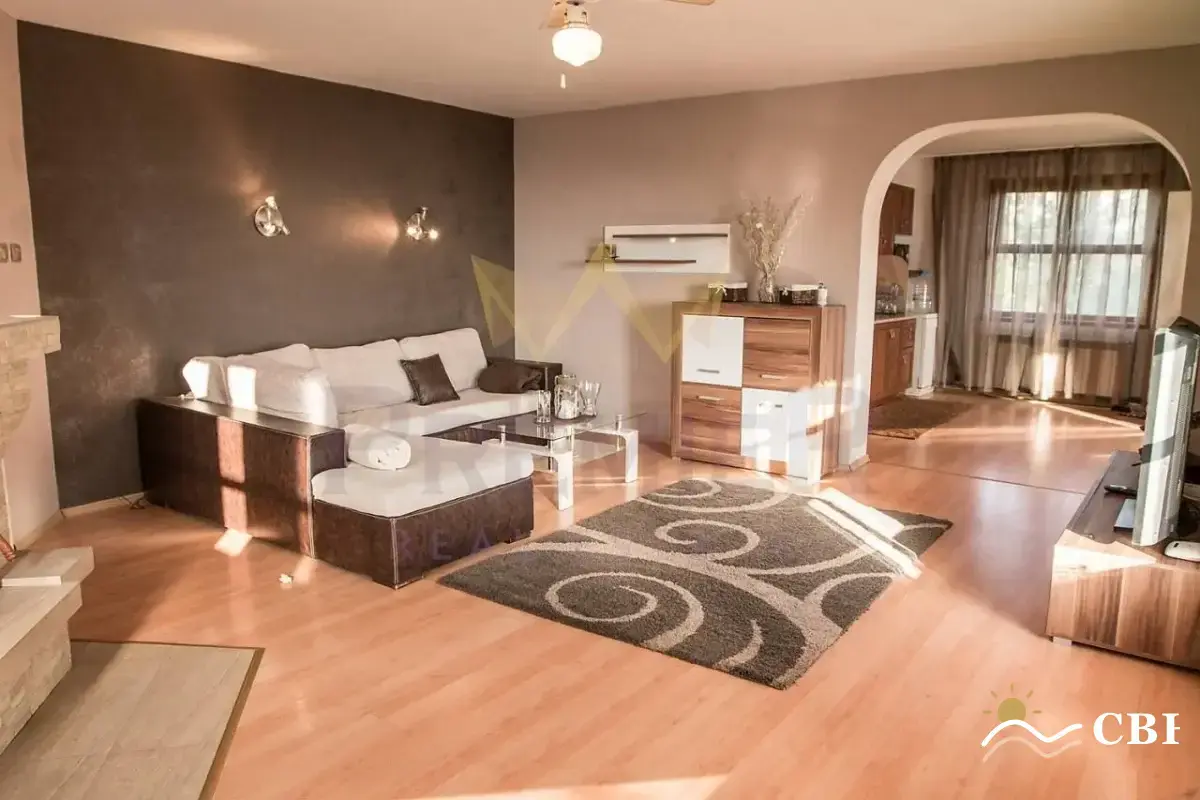 Apartment, 3-room, 200 m², in Varna. Photo 1 of 15. Varna, Black Sea, Bulgaria. Cheap Beach Holiday.