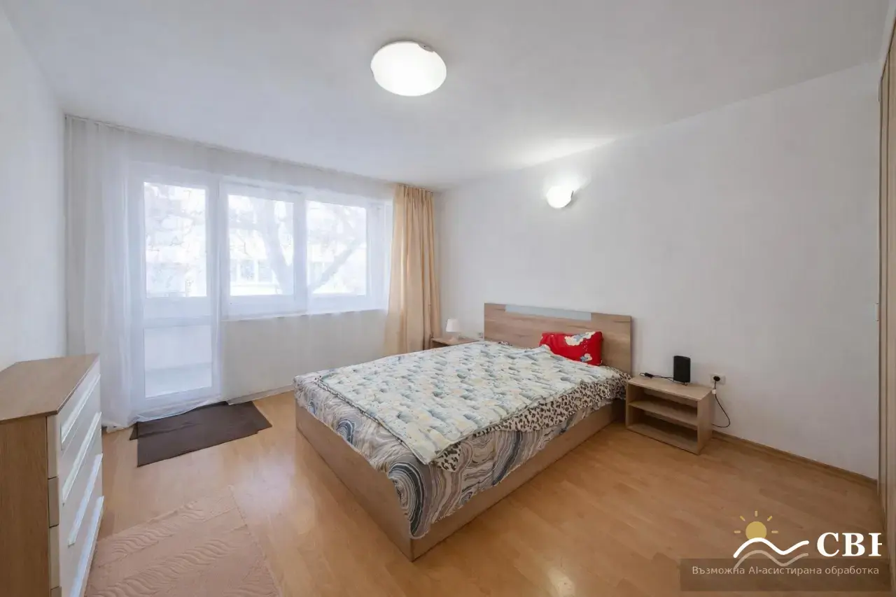 Apartment, 3-room, 98 m², in Varna. Photo 8 of 13. Varna, Black Sea, Bulgaria. Cheap Beach Holiday.