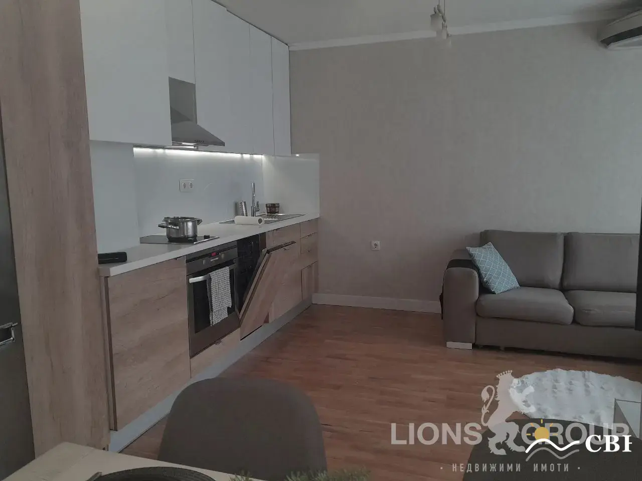 Apartment, 3-room, 80 m², in Varna. Photo 5 of 16. Varna, Black Sea, Bulgaria. Cheap Beach Holiday.