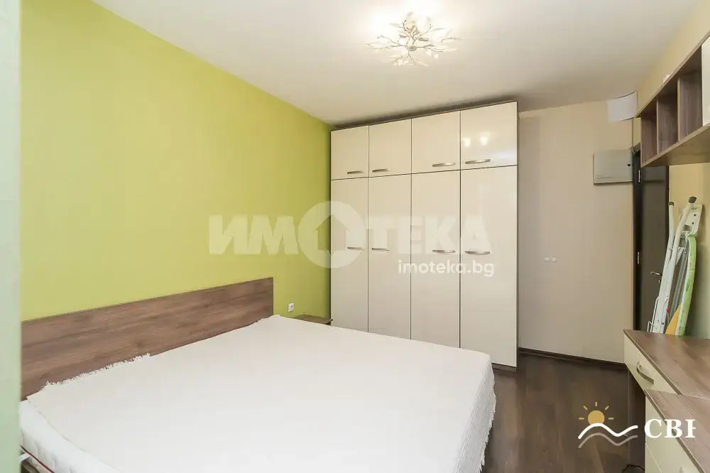 Apartment, 3-room, 130 m², in Varna. Photo 7 of 16. Varna, Black Sea, Bulgaria. Cheap Beach Holiday.