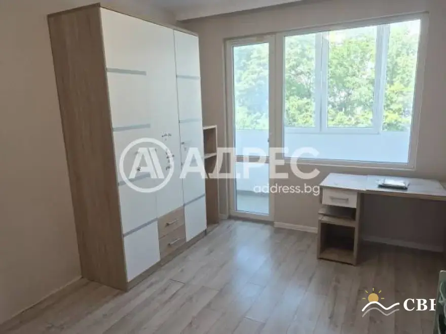 Apartment, 3-room, 100 m², in Varna. Photo 8 of 9. Varna, Black Sea, Bulgaria. Cheap Beach Holiday.