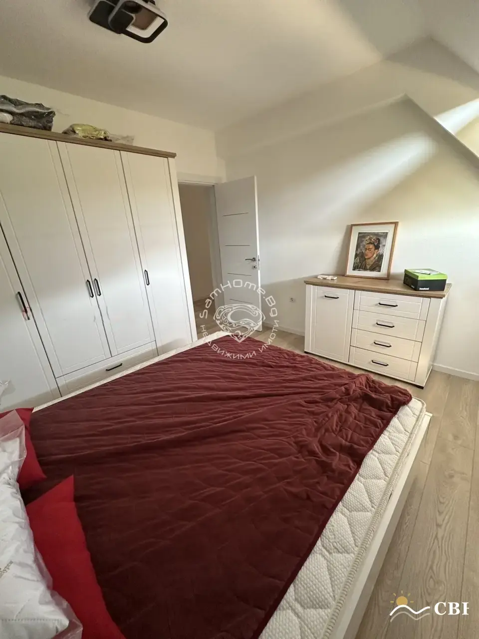 Apartment, 2-room, 115 m², in Izgrev. Photo 2 of 16. Izgrev, Black Sea, Bulgaria. Cheap Beach Holiday.