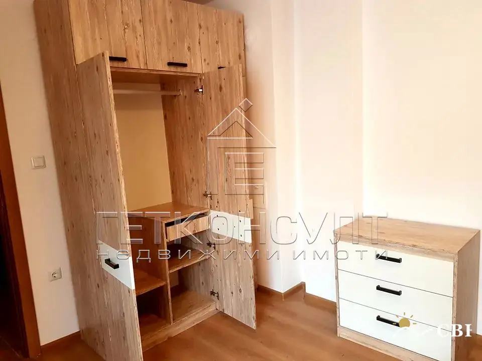 Apartment, 1-room, 111.0 m², in Burgas. Photo 8 of 11. Burgas, Black Sea, Bulgaria. Cheap Beach Holiday.