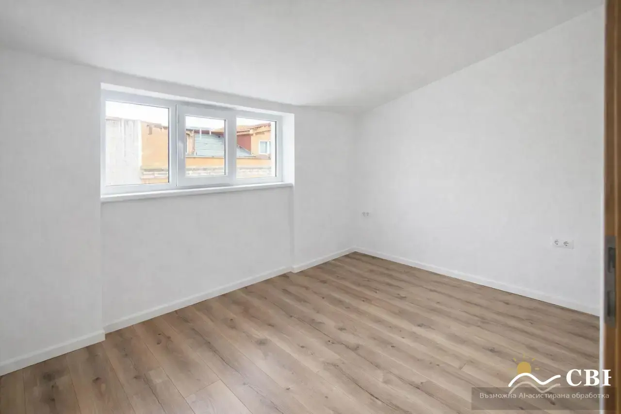 Apartment, 4-room, 90 m², in Varna. Photo 4 of 8. Varna, Black Sea, Bulgaria. Cheap Beach Holiday.