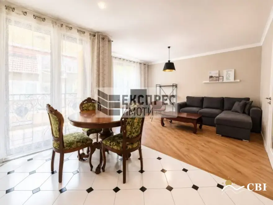 Apartment, 3-room, 100 m², in Varna. Photo 3 of 13. Varna, Black Sea, Bulgaria. Cheap Beach Holiday.