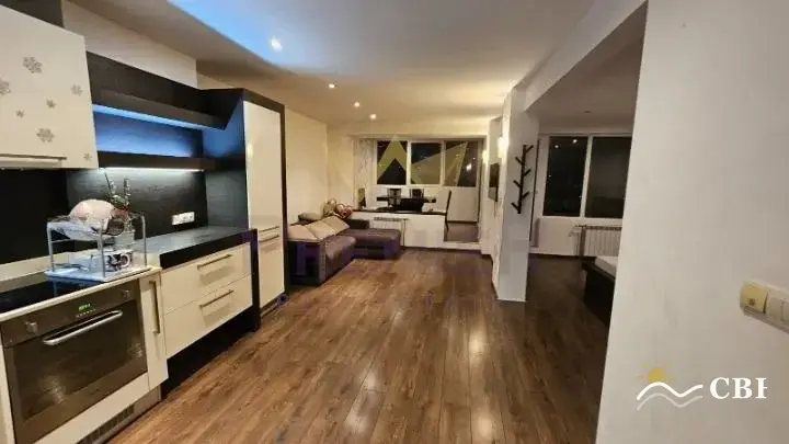 Apartment, 2-room, 92 m², in Varna. Photo 1 of 9. Varna, Black Sea, Bulgaria. Cheap Beach Holiday.