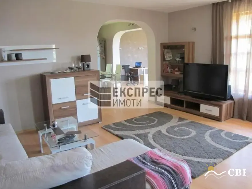Apartment, 3-room, 200 m², in Varna. Photo 2 of 12. Varna, Black Sea, Bulgaria. Cheap Beach Holiday.
