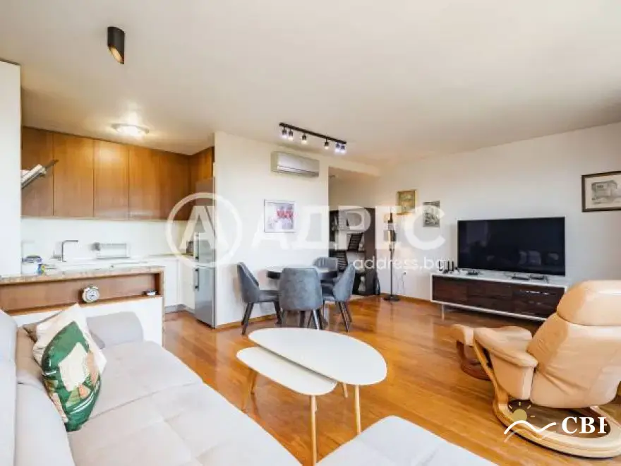 Apartment, 3-room, 100 m², in Varna. Photo 2 of 16. Varna, Black Sea, Bulgaria. Cheap Beach Holiday.