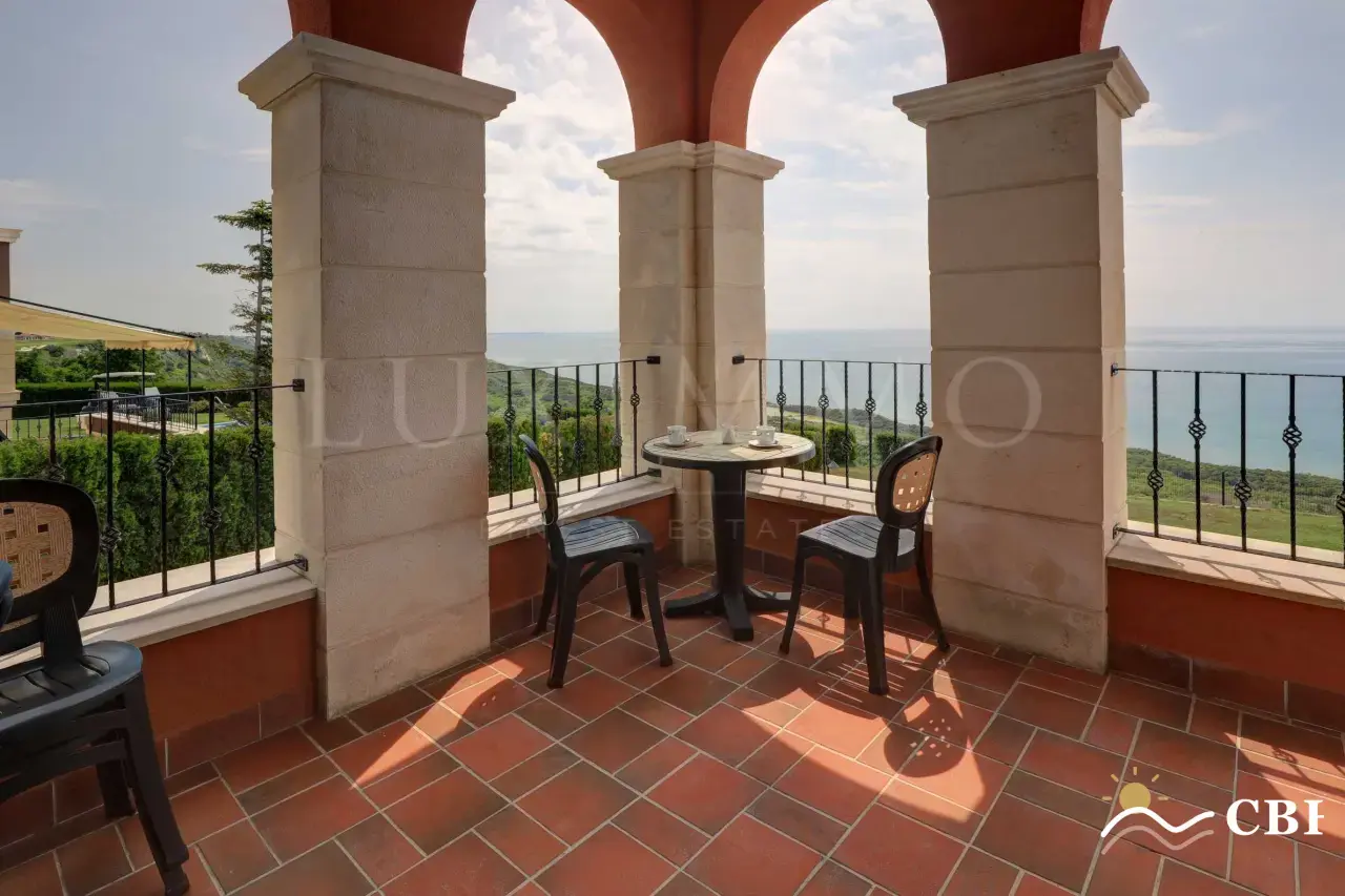 House, 1-room, 360 m², in Balchik. Photo 3 of 16. Balchik, Black Sea, Bulgaria. Cheap Beach Holiday.