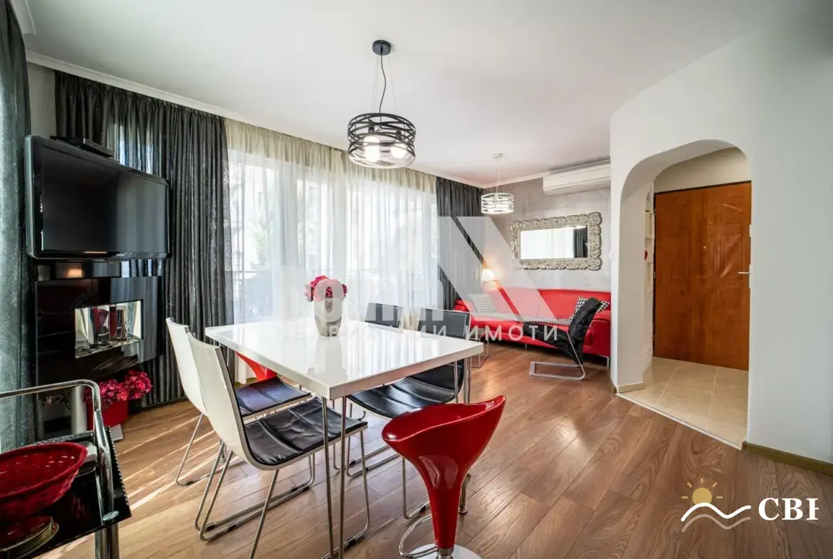 Apartment, 3-room, 109 m², in Varna. Photo 2 of 16. Varna, Black Sea, Bulgaria. Cheap Beach Holiday.