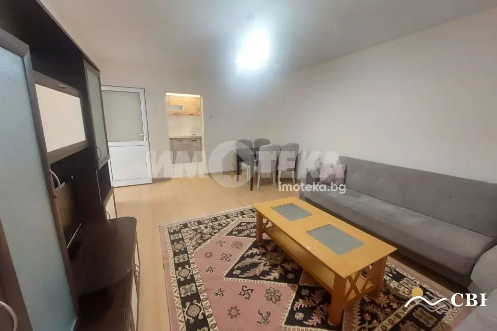 Apartment, 2-room, 70 m², in Pomorie. Photo 1 of 10. Pomorie, Black Sea, Bulgaria. Cheap Beach Holiday.