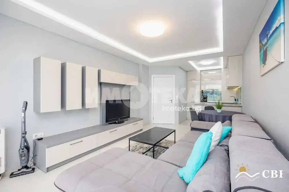 Apartment, 2-room, 72 m², in Varna. Photo 1 of 11. Varna, Black Sea, Bulgaria. Cheap Beach Holiday.