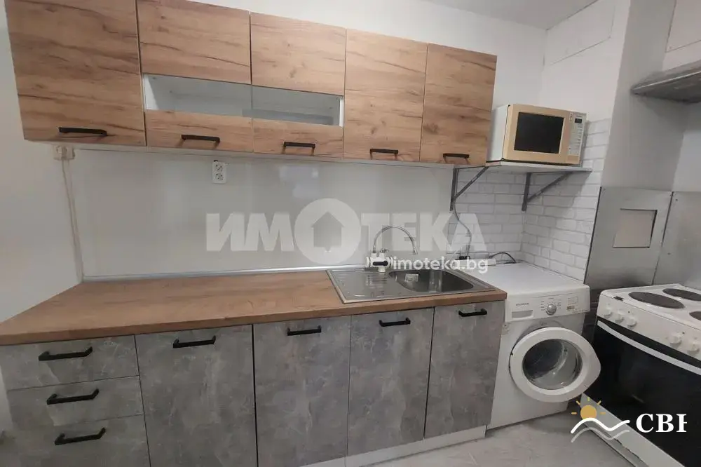Apartment, 2-room, 70 m², in Pomorie. Photo 4 of 10. Pomorie, Black Sea, Bulgaria. Cheap Beach Holiday.